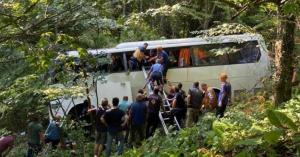 Cinci persoane au murit, iar alte 36 au fost rănite, după ce autocarul în care se aflau a căzut într-o prăpastie, în Turcia