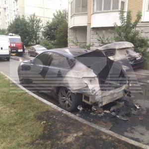 O pensionară din Rusia a incendiat mașina unui general rus. Femeia se opune războiului din Ucraina și riscă 15 ani de închisoare
