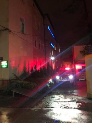 Zeci de copii și părinți evacuați în miez de noapte, la Timișoara. Fum și alarmă de incendiu la Spitalul "Louis Țurcanu"