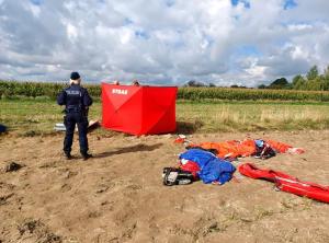 Un paraşutist român a murit în timpul unui exerciţiu de antrenament, în Polonia. Sorin Constantin avea peste 4.000 de salturi
