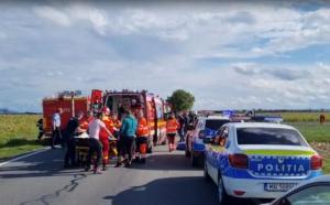 Un om a murit, iar un altul a ajuns în comă la spital, după ce două autoturisme s-au izbit violent în Satu Mare