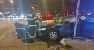 Două femei și doi copii de 3 și 7 ani, răniți în urma unui accident în centrul Clujului