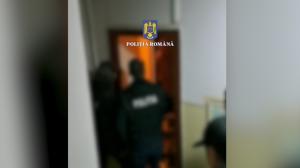 Femei spionate în baia unei clinici din București. Camerele erau puse în odorizante așezate lângă toaletă