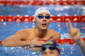 David Popovici s-a calificat în finala probei de 200 metri liber, cu cel mai bun timp. Campionatele Europene de înot se văd LIVE în AntenaPLAY