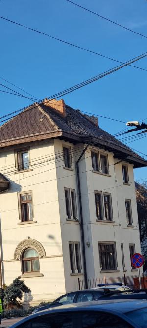 Un bărbat a sărit de la etaj în Târgu Jiu, în timpul cutremurului care a lovit Oltenia. Alți cinci oameni au suferit atacuri de panică
