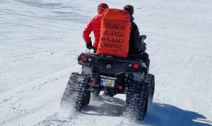 Avalanşă în Munţii Maramureşului. Trei turişti polonezi au fost îngropaţi de zăpadă, unul a murit