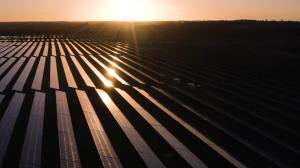 Relu și-a monotat anul trecut panouri fotovoltaice, iar acum vrea să își extindă investiția la 300.000 de euro după ce a văzut cu cât i s-a redus factura