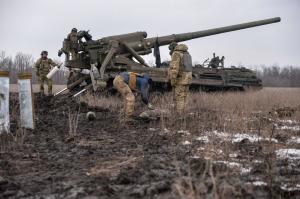 Marea ofensivă rusă a început deja în Ucraina. Ruşii au adus pe front 1.800 de tancuri, mii de blindate şi piese de artilerie, 400 de avioane de luptă