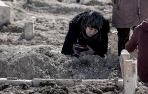 Sfâșietor: După 12 ani de război civil, Siria continuă să sape noi morminte în masă. De data asta, pentru cei care n-au scăpat cu viață la cutremure