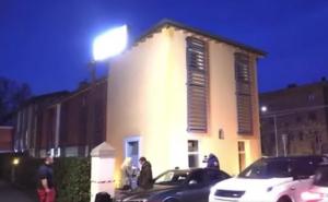 Un bărbat de 41 de ani găsit mort în propria casă cu mâinile și picioarele legate de pat, în Italia. "Abandonat după ce un joc erotic s-a terminat prost”