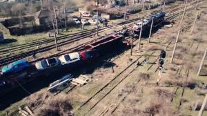 Ancheta în cazul accidentului feroviar din Roșiori ridică multe semne de întrebare. Mecanicul de locomotivă neagă că ar fi trecut pe roșu