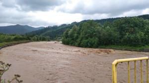 Pericol de inundații în nouă județe din România. Hidrologii au emis o avertizare cod galben