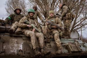 HARTĂ. Cât au avansat ruşii la Avdiivka şi Bahmut: Moscova suferă pierderi grele. Misiunea Ucrainei este "să epuizeze armata rusă"