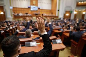 Prag de 250.000 de lei pentru abuzul în serviciu, adoptat în Senat. "Iohannis şi Predoiu desăvârşesc ce a început în 2017 Dragnea"