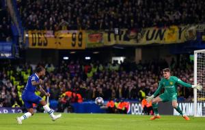 Chelsea - Borussia Dortmund 2-0, în returul optimilor Ligii Campionilor. Englezii au întors scorul la general și s-au calificat în sferturile competiției