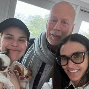 Bruce Willis a devenit bunic. Prima imagine cu nepoţica lui şi a lui Demi Moore: "Magie pură!"