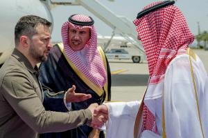 Zelenski, vizită-surpriză în Arabia Saudită. Va lua parte la summitul Ligii Arabe, alături de Bashar al-Assad, aliatul sirian al lui Putin