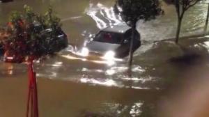 Ciclonul mediteranean care se îndreaptă spre România a făcut prăpăd în Spania. Gheață adunată de pe străzi cu buldozere, după o cădere masivă de grindină