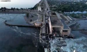 Momentul exploziei barajului Kakhovka, detectat de sateliții americani înainte ca structura să se prăbușească - NYT