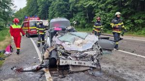Şi-a condus iubita spre moarte: Cei doi tineri din Suceava au pierit tragic după ce şoferul de 25 de ani a adormit la volan şi a lovit o altă maşină şi un TIR