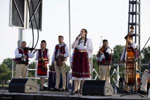Cel mai mare festival românesc din SUA. Peste 10.000 de americani s-au bucurat de muzică şi dansuri folclorice la Washington