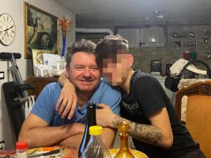 "Tatăl meu, sufletul meu, de ce ai plecat așa?" Muncitor român, strivit pe un șantier din Italia. Sorin a murit la spital, după 24 de ore de agonie