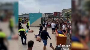 Scandal transformat în bătaie generală pe o plajă în Costinești. A fost nevoie de intervenția polițiștilor