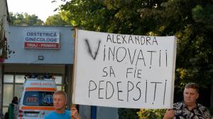 O nouă seară de proteste în Botoşani: NU AM AER, ultimele cuvinte ale Alexandrei au devenit simbolul luptei cu un sistem bolnav