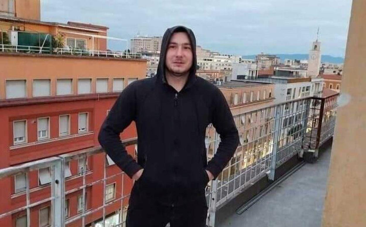 Mădălin a murit la doar 22 de ani, sub privirile trecătorilor, pe o ...