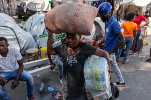 Stare de urgență în Haiti din cauza bandelor. Armata americană a evacuat personalul ambasadei