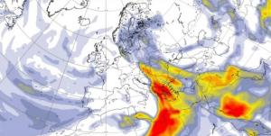 Praf saharian peste România, în următoarele 24 de ore. Masa de aer cu particule de nisip va traversa ţara noastră azi şi mâine