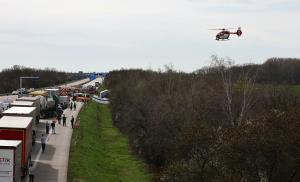 Accident cumplit în Germania. 5 morți, după ce un autocar cu 53 de pasageri s-a răsturnat pe o autostradă de lângă Leipzig