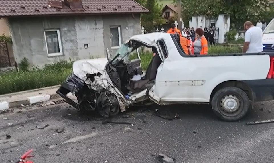 Tragedie în Râmnicu Vâlcea: accident cu trei mașini, un mort, cinci răniți.