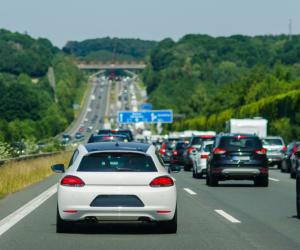 O mamă şi copilul ei nenăscut au murit în Germania din cauza unui român. A intrat cu 120km/h în maşina lor