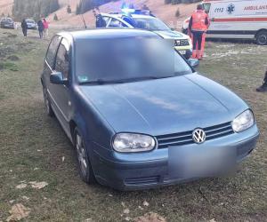 Doi tineri, găsiţi morţi în maşină, în Harghita: lângă ei era un asomator. Ipoteză: crimă urmată de suicid