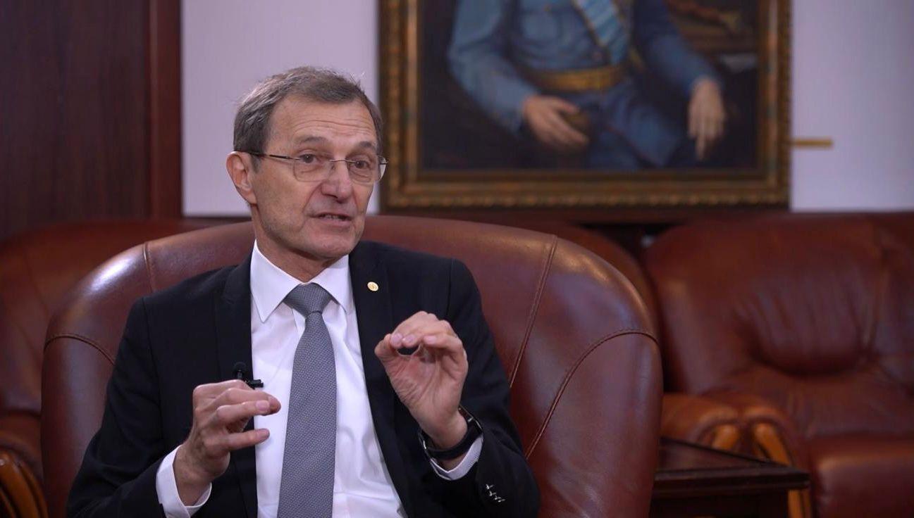 Ioan-Aurel Pop: „Avem nevoie de oameni de stat, nu de oameni politici preocupați doar de alegeri”