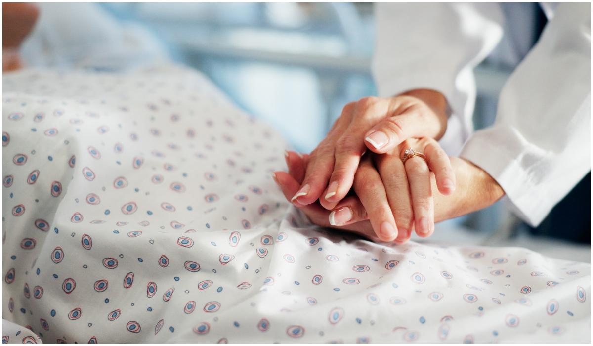 Pacient internat în Tulcea a atacat asistente și brancardier în spital