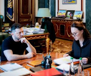 Zelenski anunţă "restructurarea" sectorului energetic, după scandalul de corupţie care a zguduit Kievul