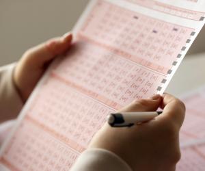 A câştigat o avere la loterie, dar a omis să îi spună şi soţiei. Motivul ascuns din spatele acestei decizii