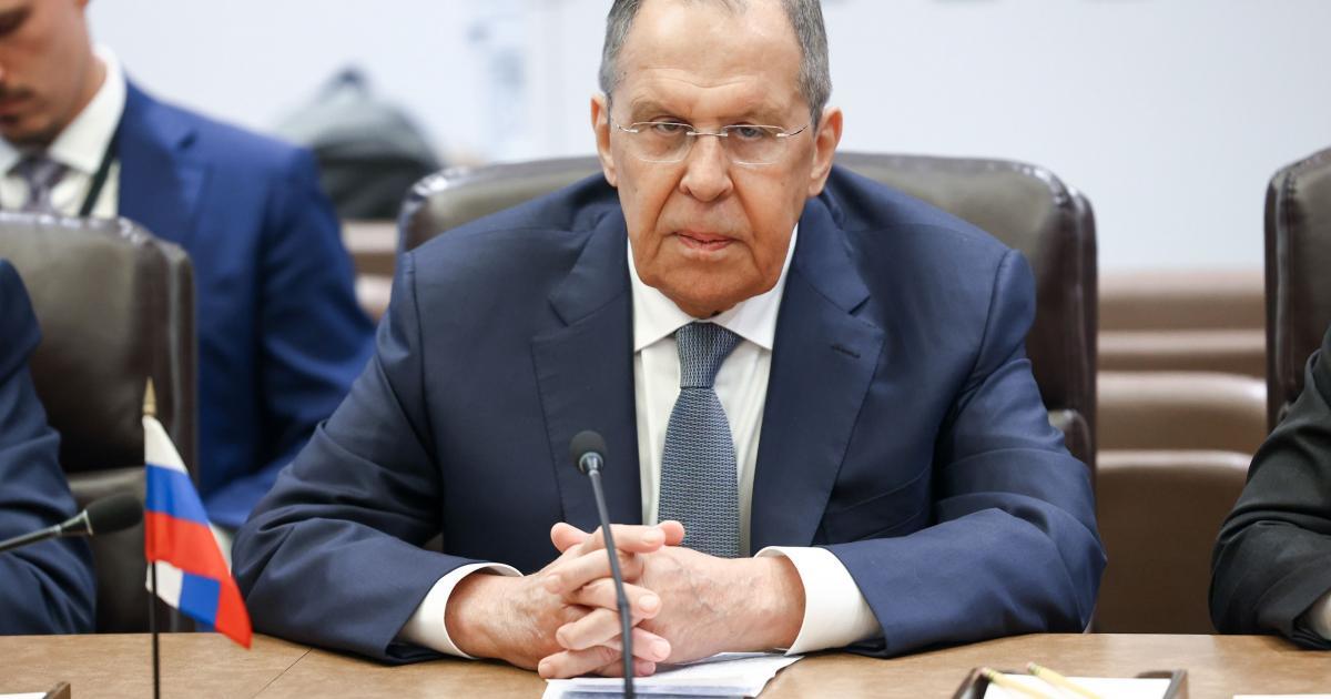 Kremlinul respinge speculaţiile conform cărora Lavrov ar fi ieşit din graţiile lui Putin