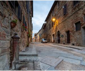 Un alt oraș din Europa oferă până la 30.000 de euro celor care aleg să se mute acolo. Totul, cu o condiție