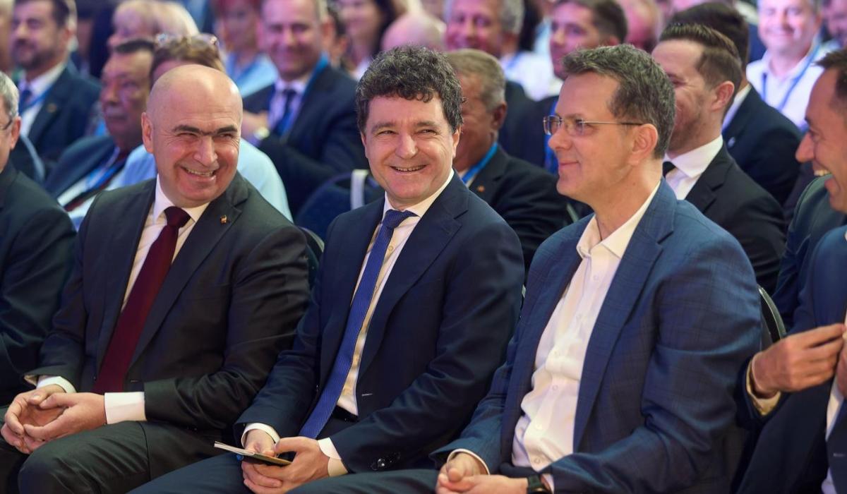 Nicuşor Dan, despre demisia lui Moşteanu: Decizia e la el. Ce urmează la Apărare
