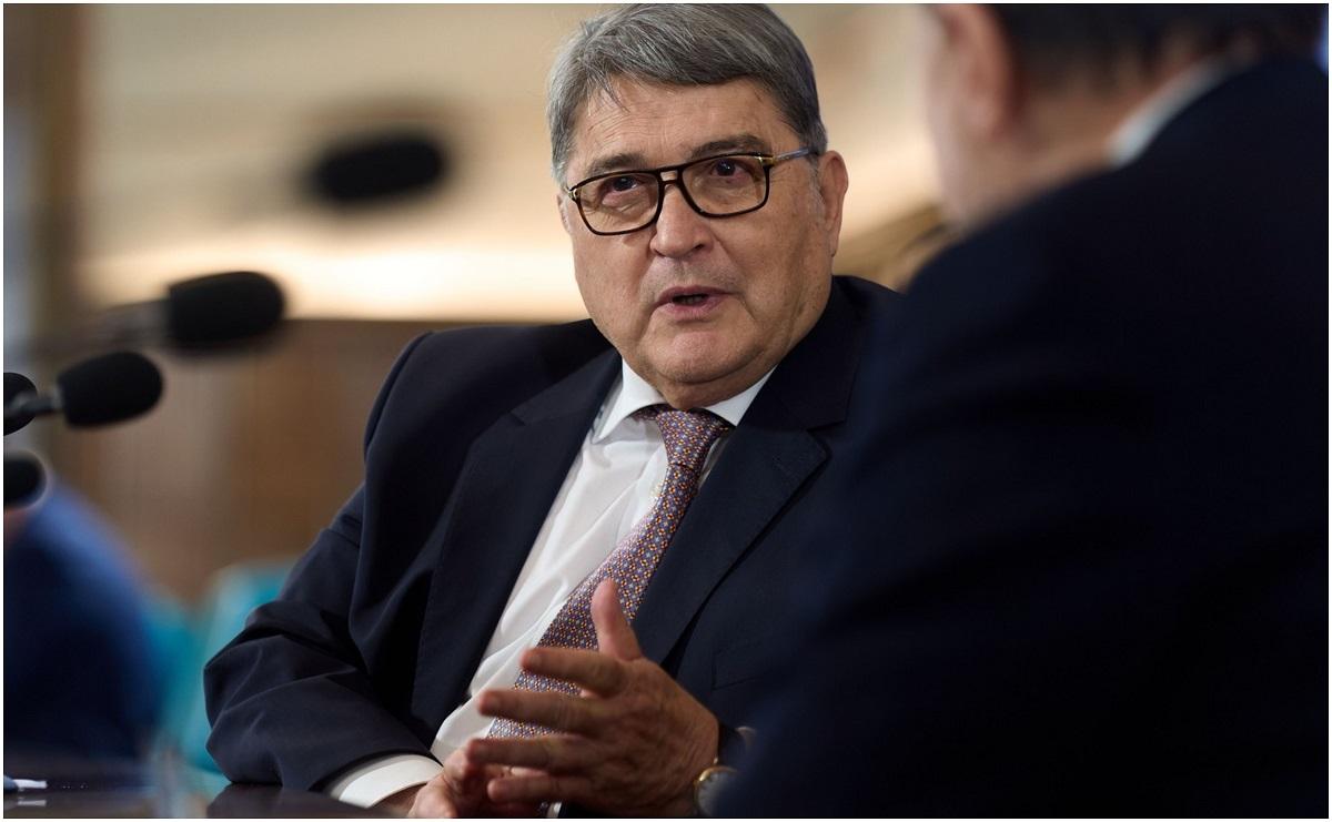Emil Hurezeanua anunță când va discuta cu liderii coaliţiei despre schimbarea sa din funcţie