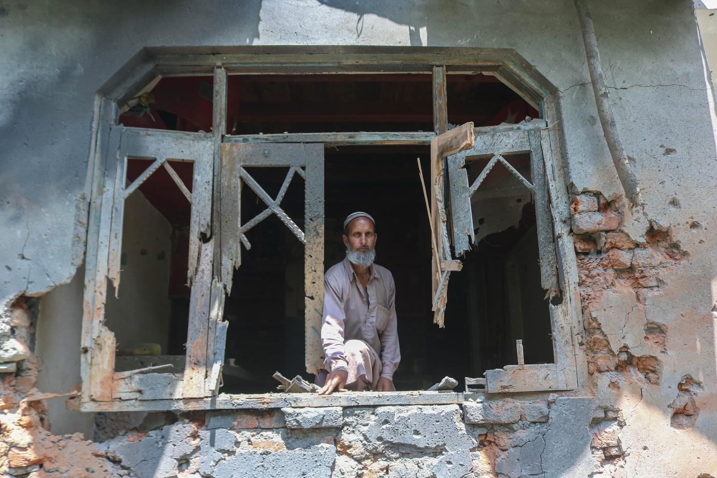 Armistițiul dintre India și Pakistan, încălcat după câteva ore. Au fost explozii în Kashmir-ul indian