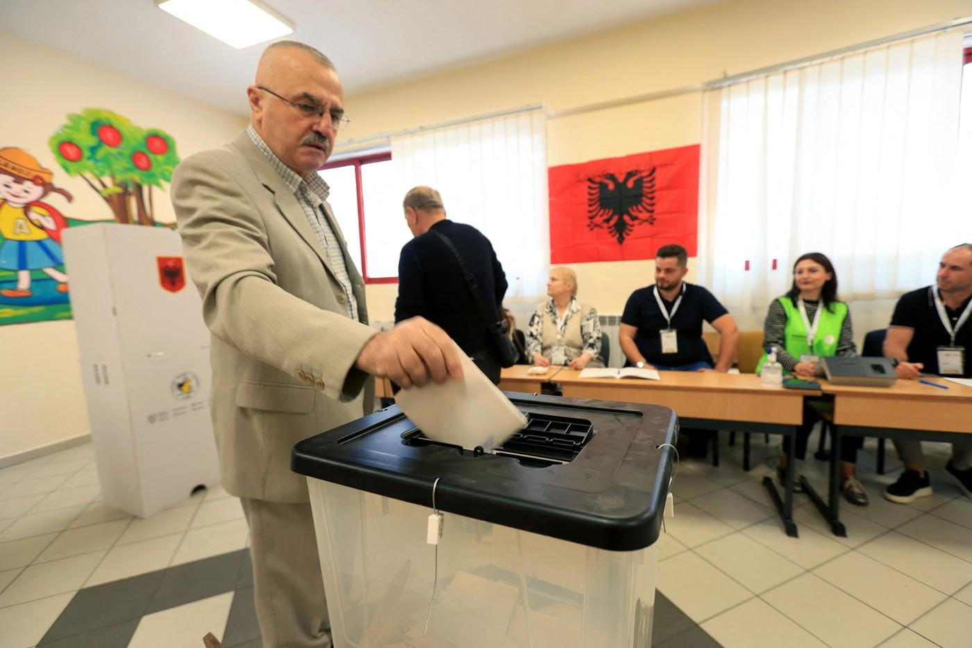 Alegeri parlamentare în Albania. Partidul actualului premier este favorit
