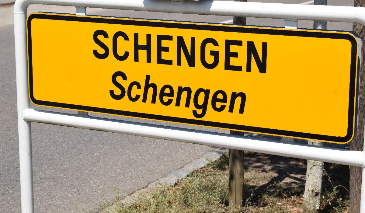 Ţara care suspendă Schengen şi reintroduce controlul la frontiere. Precizările MAE