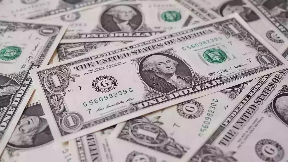 Curs BNR, 11 iulie 2025. Leul românesc pierde aproape 2 bani în raport cu dolarul american