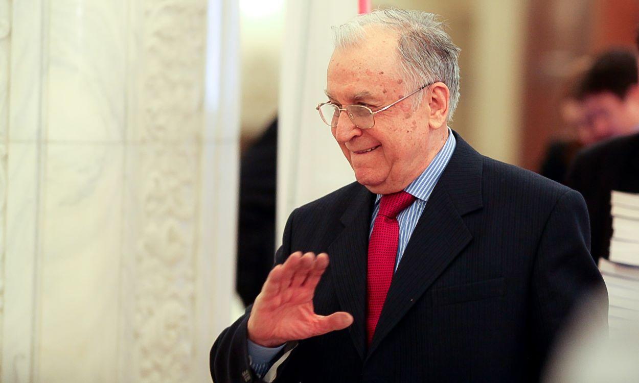 Ion Iliescu, în continuare la ATI. Noi informaţii despre starea de sănătate a fostului președinte