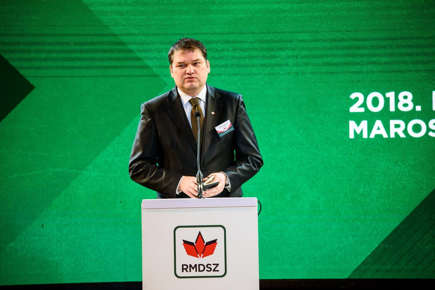 Cseke Attila, ministrul Dezvoltării, vine astăzi la Observator 19. Adresează-i o întrebare