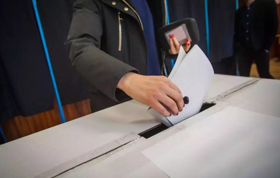 Raport AEP. S-au dat amenzi de peste 1,6 milioane de lei în campanie, cea mai mare aplicată lui Georgescu